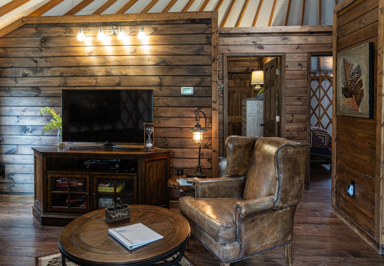 Staynantahala - Smoky Mountain Cabins And Luxury Yurts Aquone Buitenkant foto